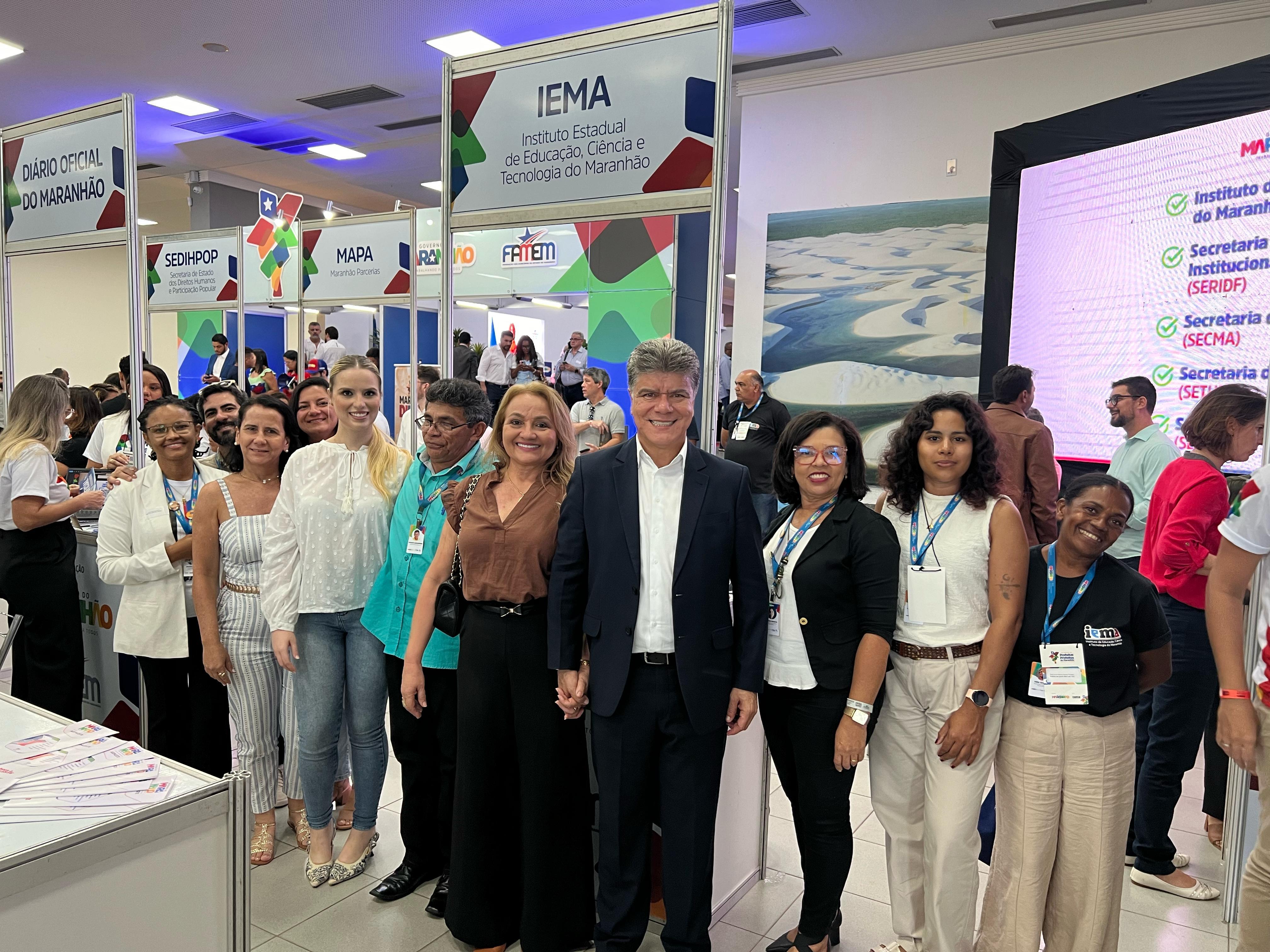 Prefeito Deoclides Macedo participa de Encontro de Prefeitas e Prefeitos em São Luís