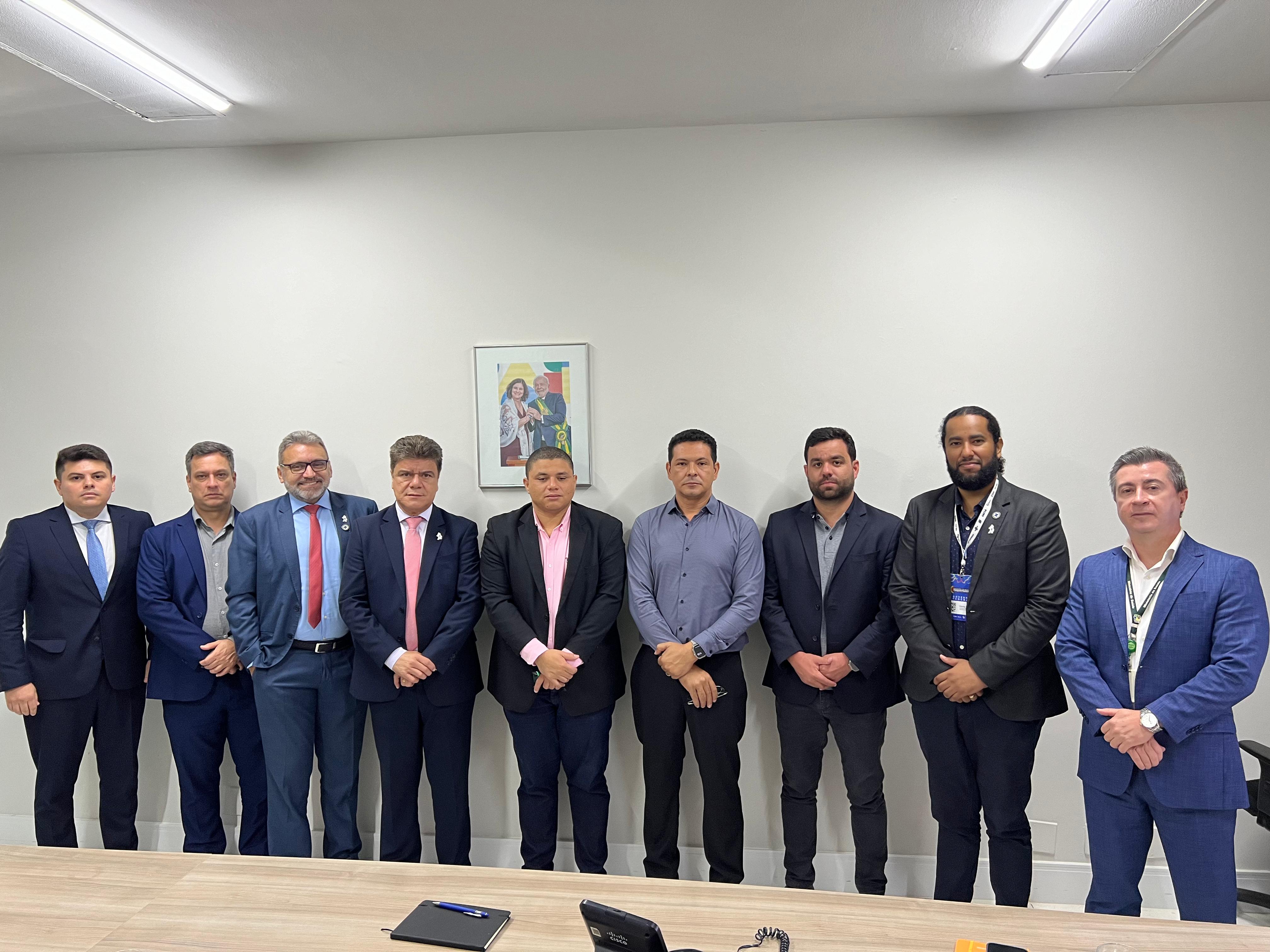 Prefeito Deoclides Macedo participa de reunião em Brasília sobre os impactos do colapso da pont...