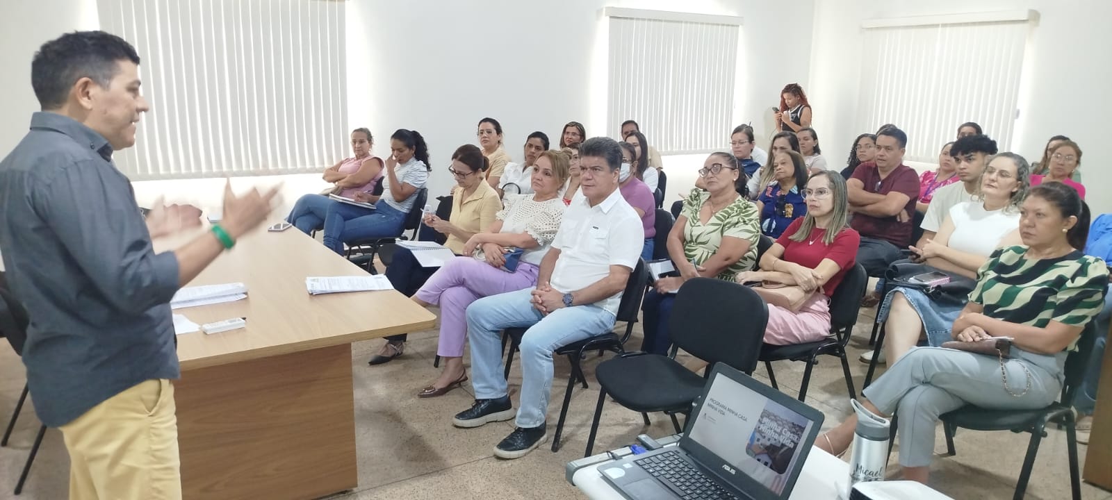 Reunião de alinhamento discute início das inscrições para o Programa Minha Casa, Minha Vida em...