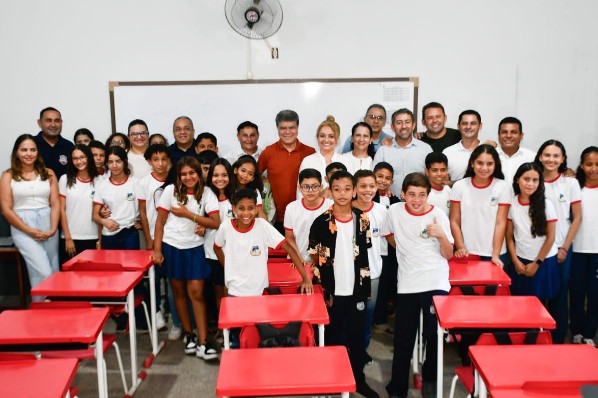 Prefeitura de Porto Frnaco celebra a entrega de três escolas reformadas e reforça compromisso c...