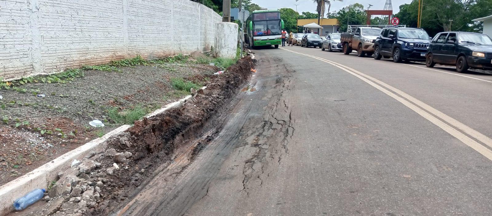 Prefeito Deoclides Macedo segue buscando melhorias na infraestrutura de Porto Franco após impac...
