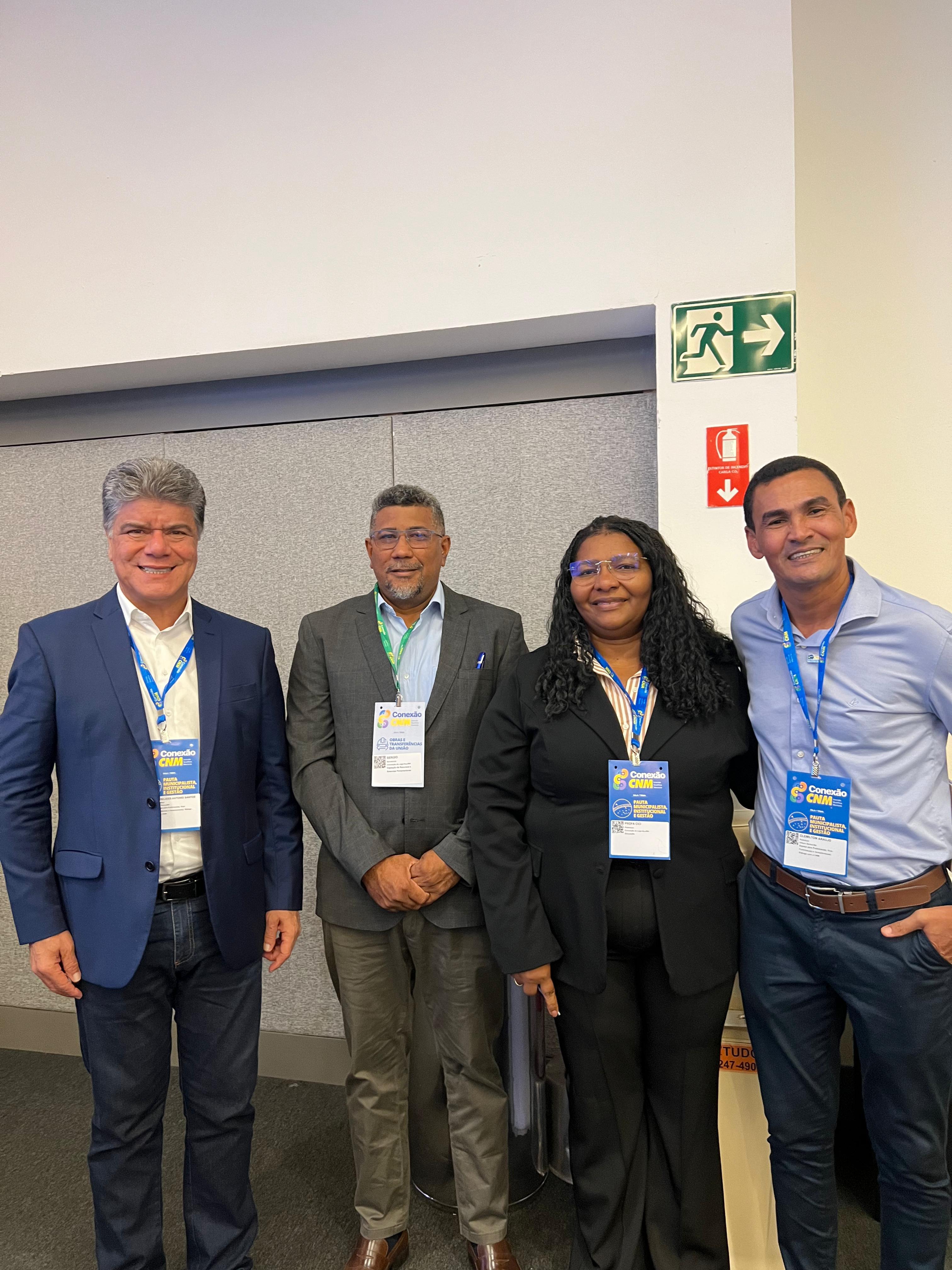 Prefeito Deoclides Macedo destaca importância de parcerias durante o Conexão CNM, em São Luís