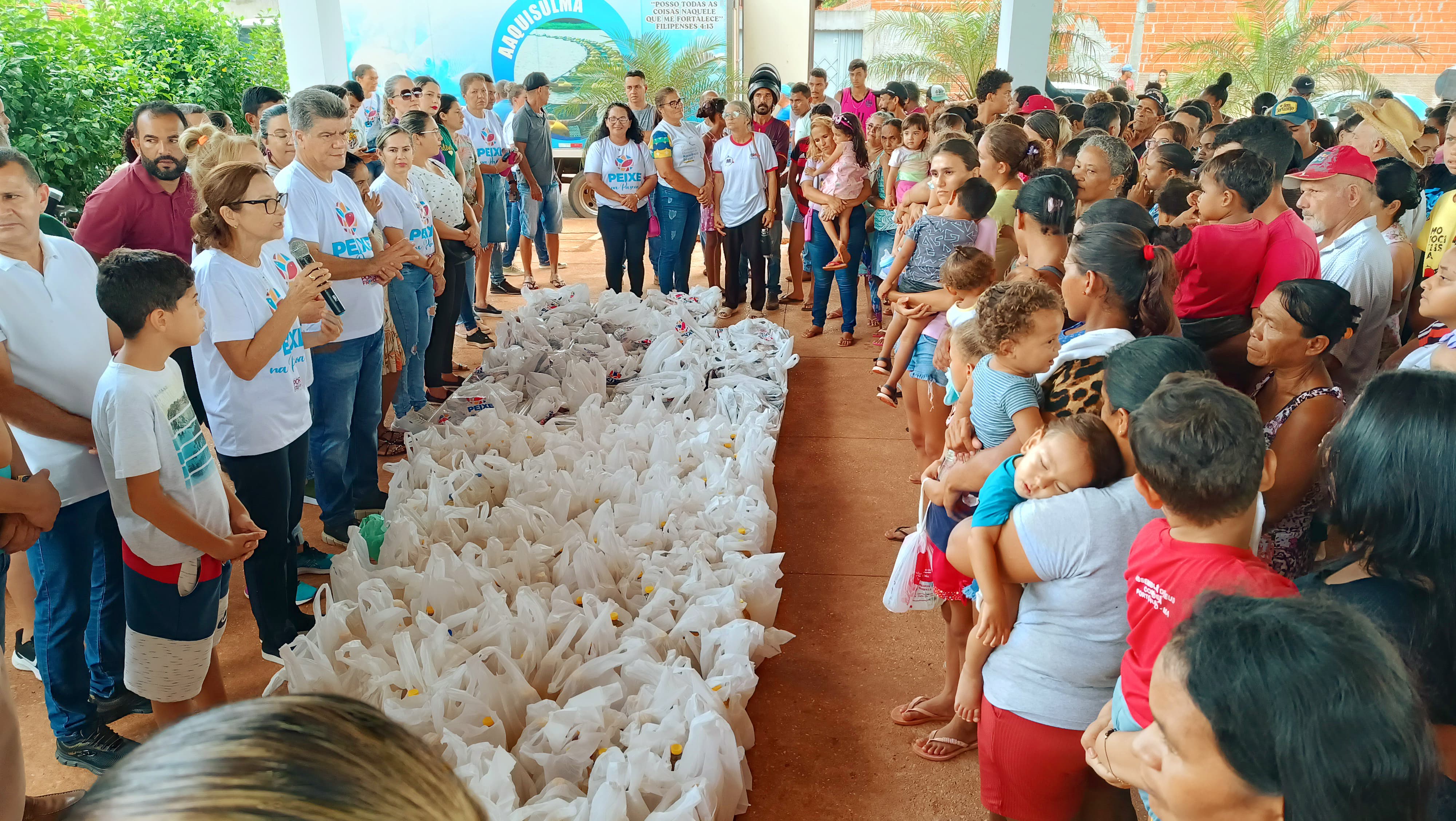 Campanha Peixe na Páscoa distribui mais de 3 toneladas de peixes em Porto Franco