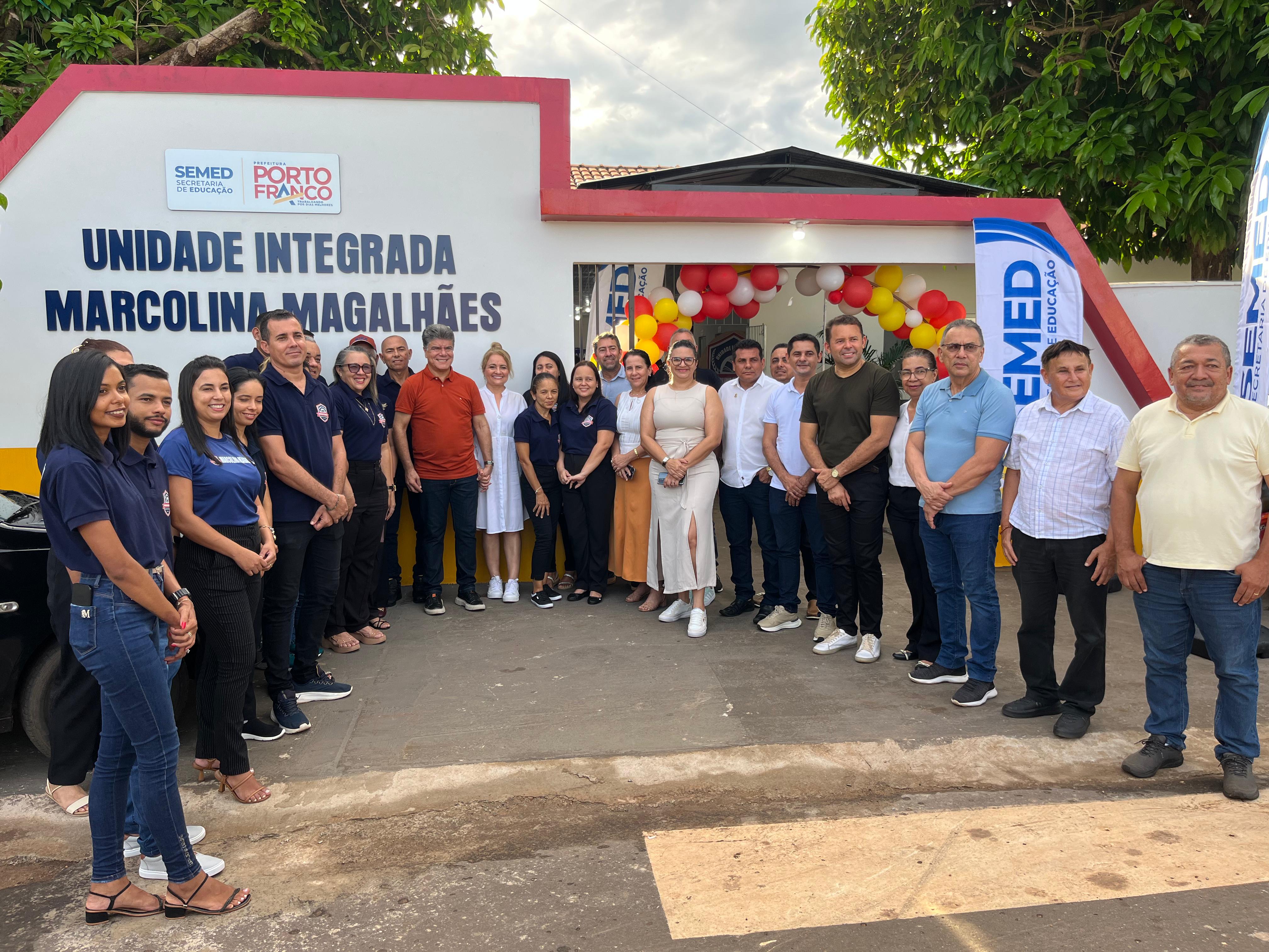 Prefeitura de Porto Frnaco celebra a entrega de três escolas reformadas e reforça compromisso c...