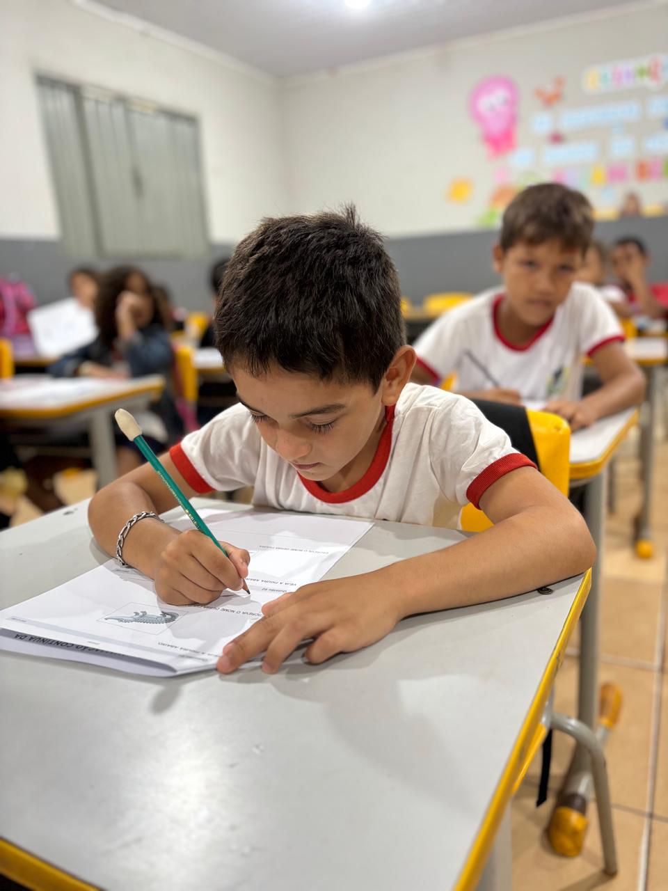 PORTO FRANCO: 1º lugar em Educação registra 85,33% de alunos alfabetizados e conquista selo our...
