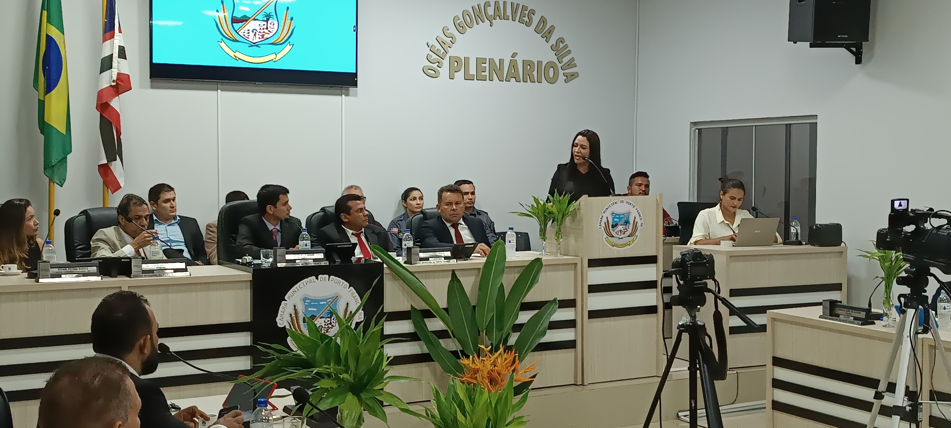 Prefeito Deoclides Macedo encaminha mensagem à Câmara de Vereadores na abertura dos trabalhos d...
