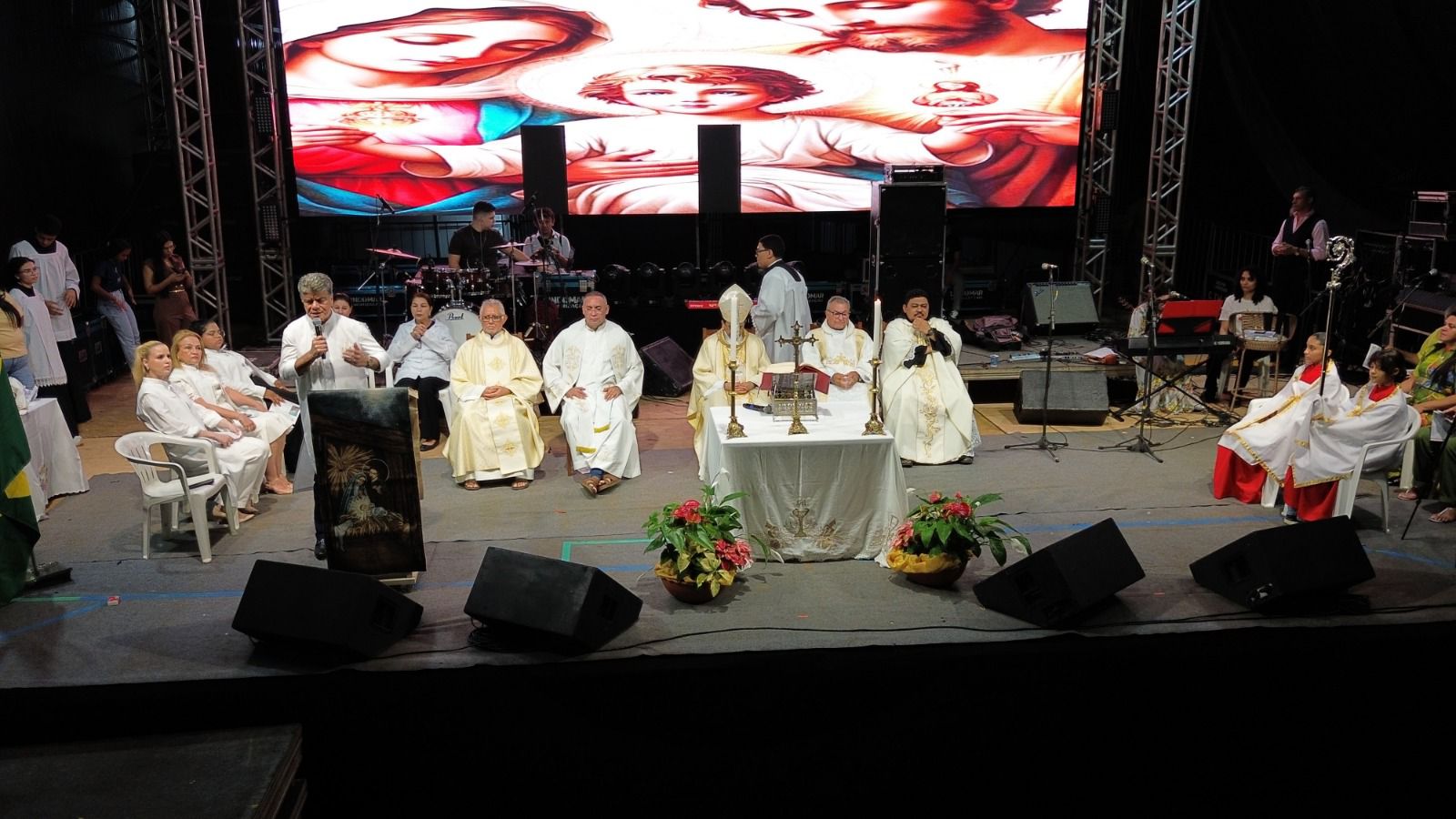 Noite Católica abre programação dos 106 anos de Porto Franco