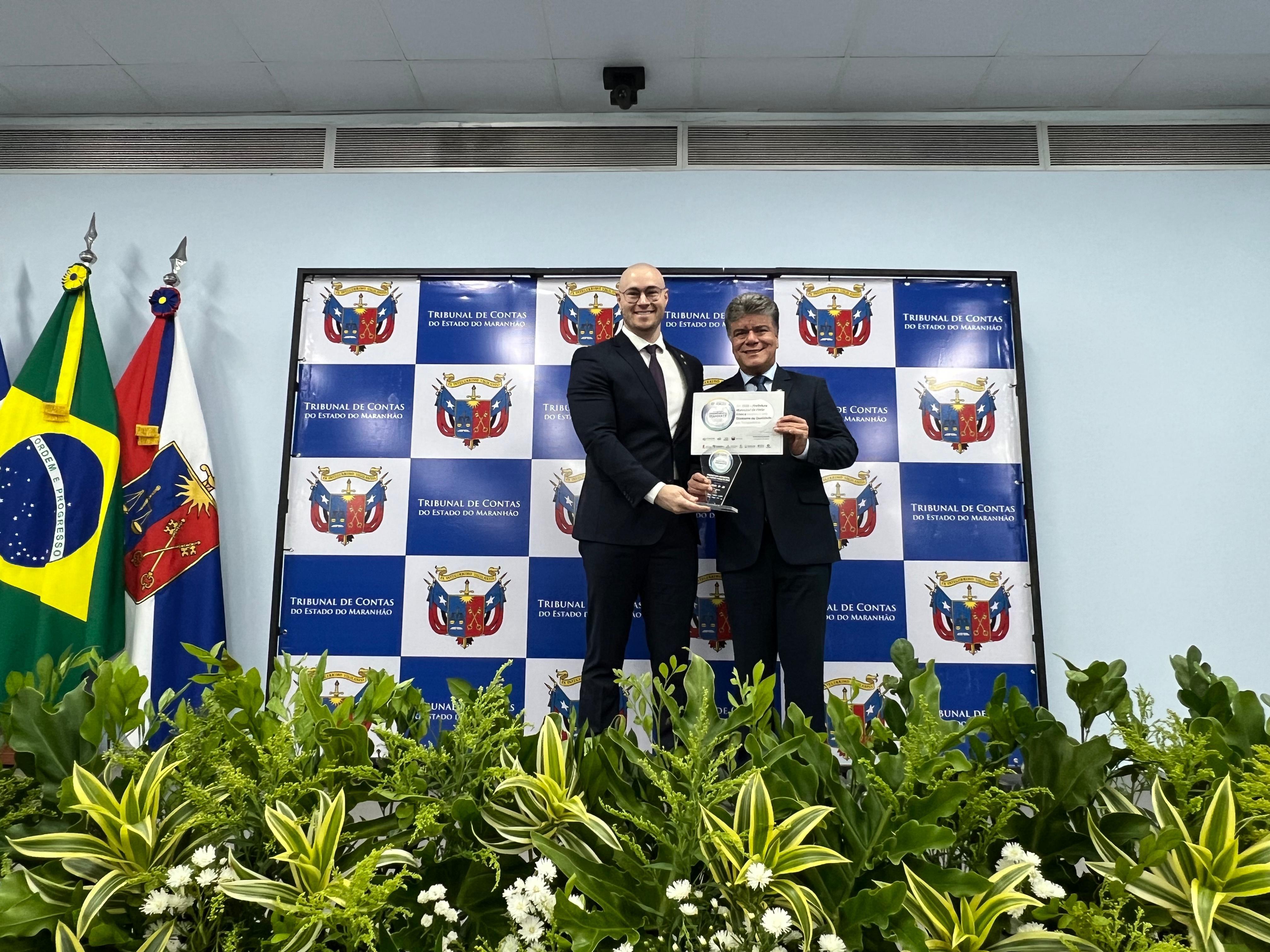 Prefeitura de Porto Franco recebe Selo Diamante em Transparência pelo Tribunal de Contas do Mar...