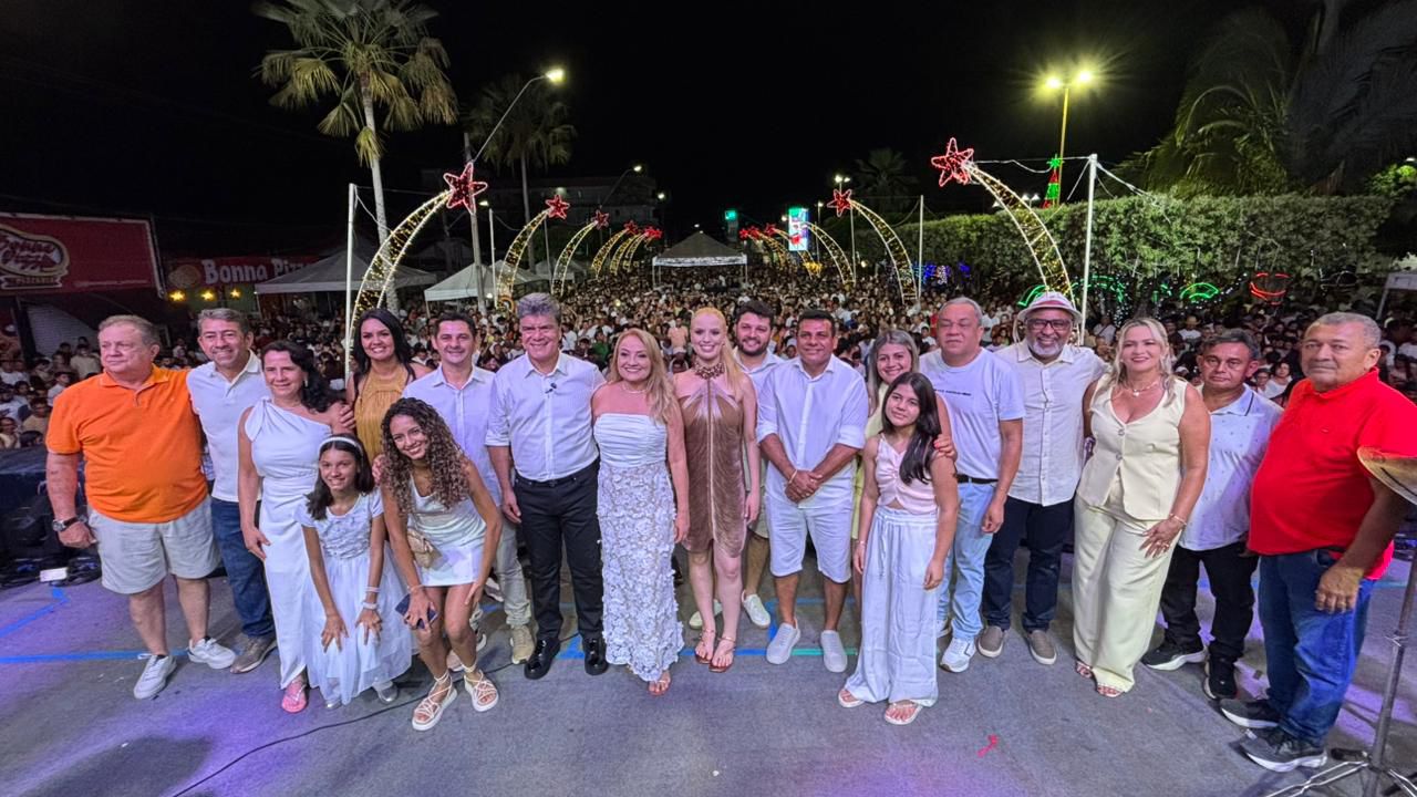 Multidão celebra os 106 anos de Porto Franco e chegada de 2026