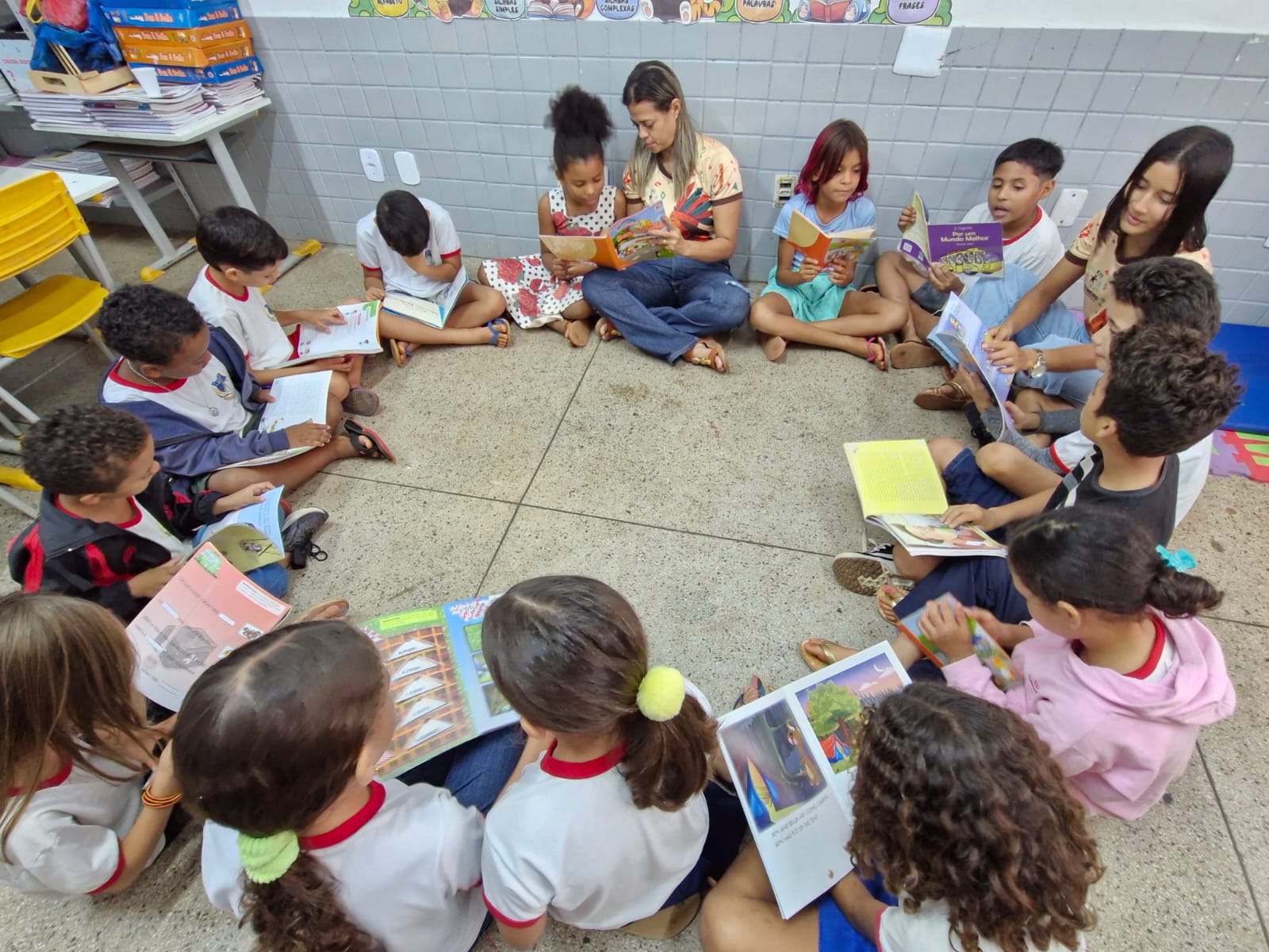 PORTO FRANCO: 1º lugar em Educação registra 85,33% de alunos alfabetizados e conquista selo our...