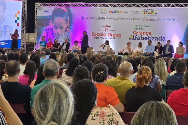 Porto Franco marca presença no I Ciclo Formativo do Pacto pela Aprendizagem 2025