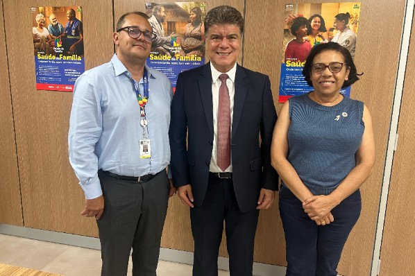 Prefeito Deoclides Macedo recebe equipe do Ministério da Saúde para ampliar atendimentos na saú...